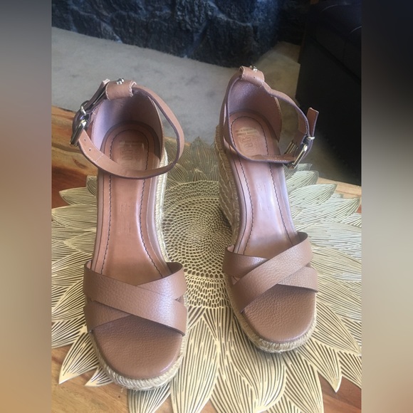 Santa Lolla. Famous brand in Brazil. Leather - Size: 6 - Picture 2 of 8